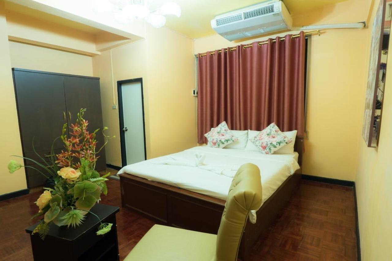 De Sky Sukhumvit Ekkamai Hotel Bangkok Exterior foto