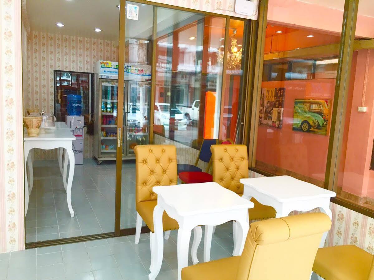 De Sky Sukhumvit Ekkamai Hotel Bangkok Exterior foto